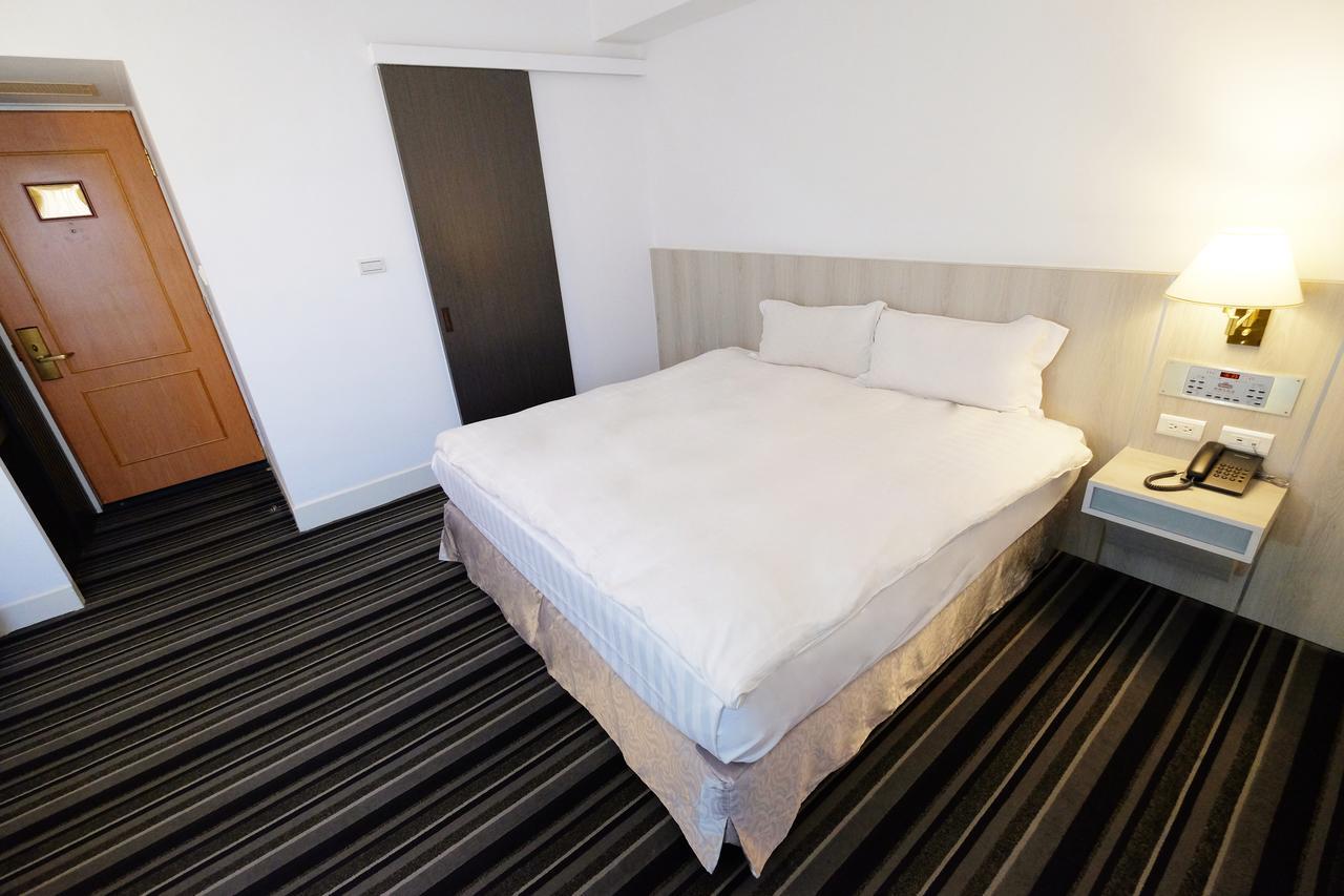 Dynasty Hotel Tainan Dış mekan fotoğraf